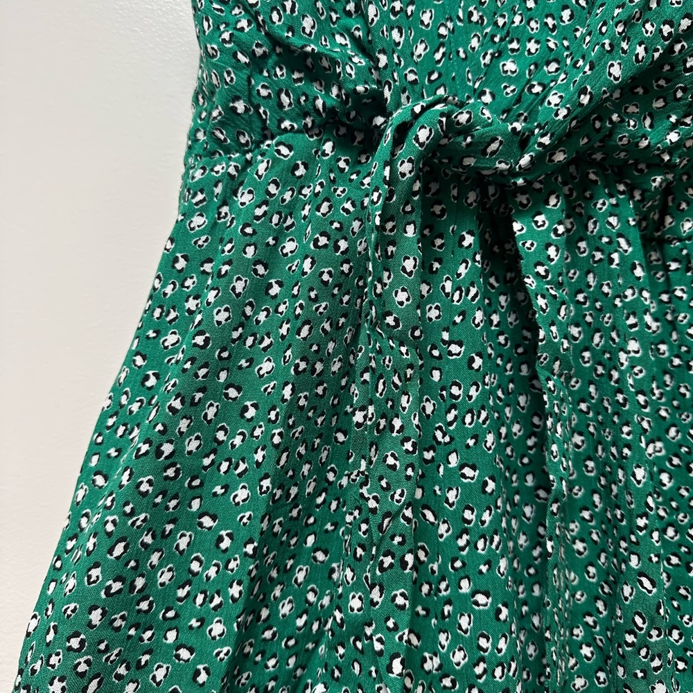 MIAMI | Green, Black & White Polka Dot Sleeveless Romper - Picture 5 of 6